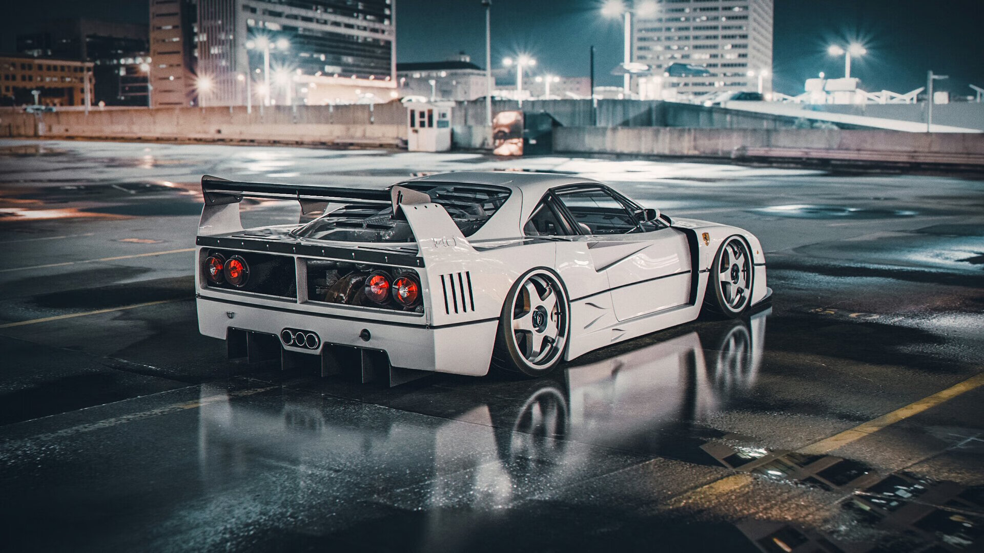 _赛场VR体验:观众通过虚拟现实近距离感受比赛_,vr虚拟现实比赛题目