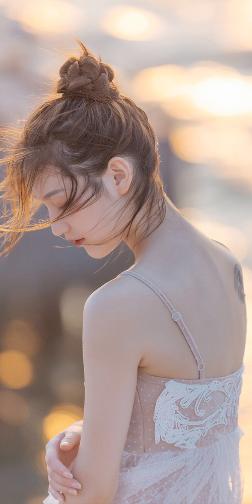 KAIYUNAPP-墨西哥队中场卡瓦尼在巴黎奥运会上展现出强大的进攻组织能力，墨西哥瓦哈卡文化