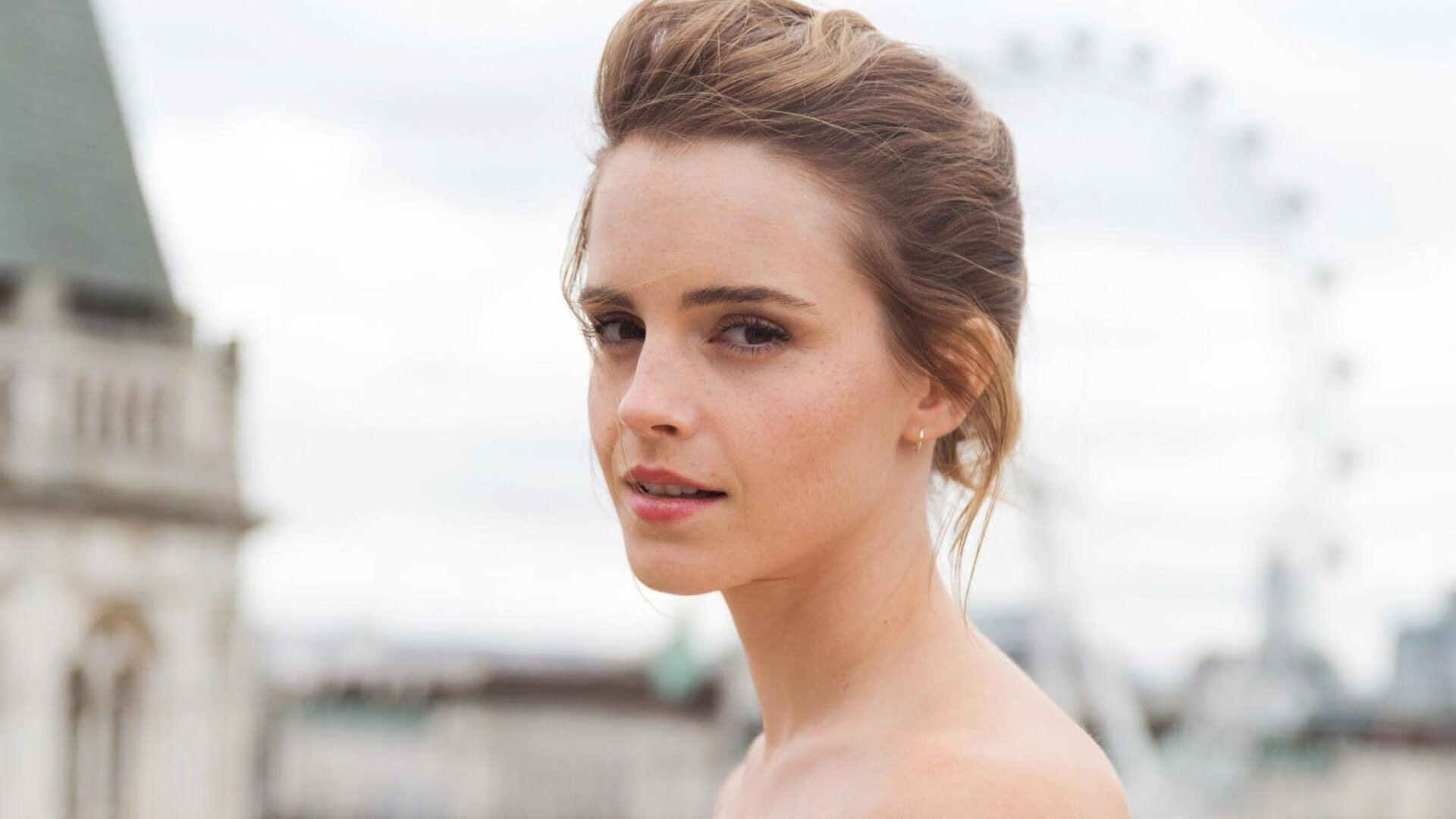 星际队跑轰战术大成功,轻松拿下比赛,星际轰动