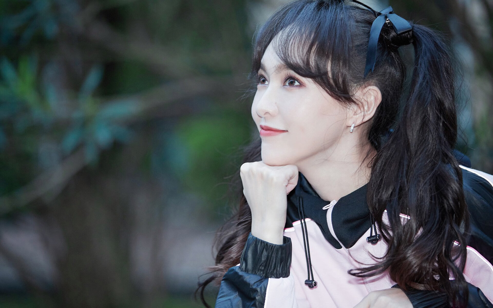 开云kaiyun-湖人新援首秀惊艳，八村塁砍下两双表现抢眼，湖人第八