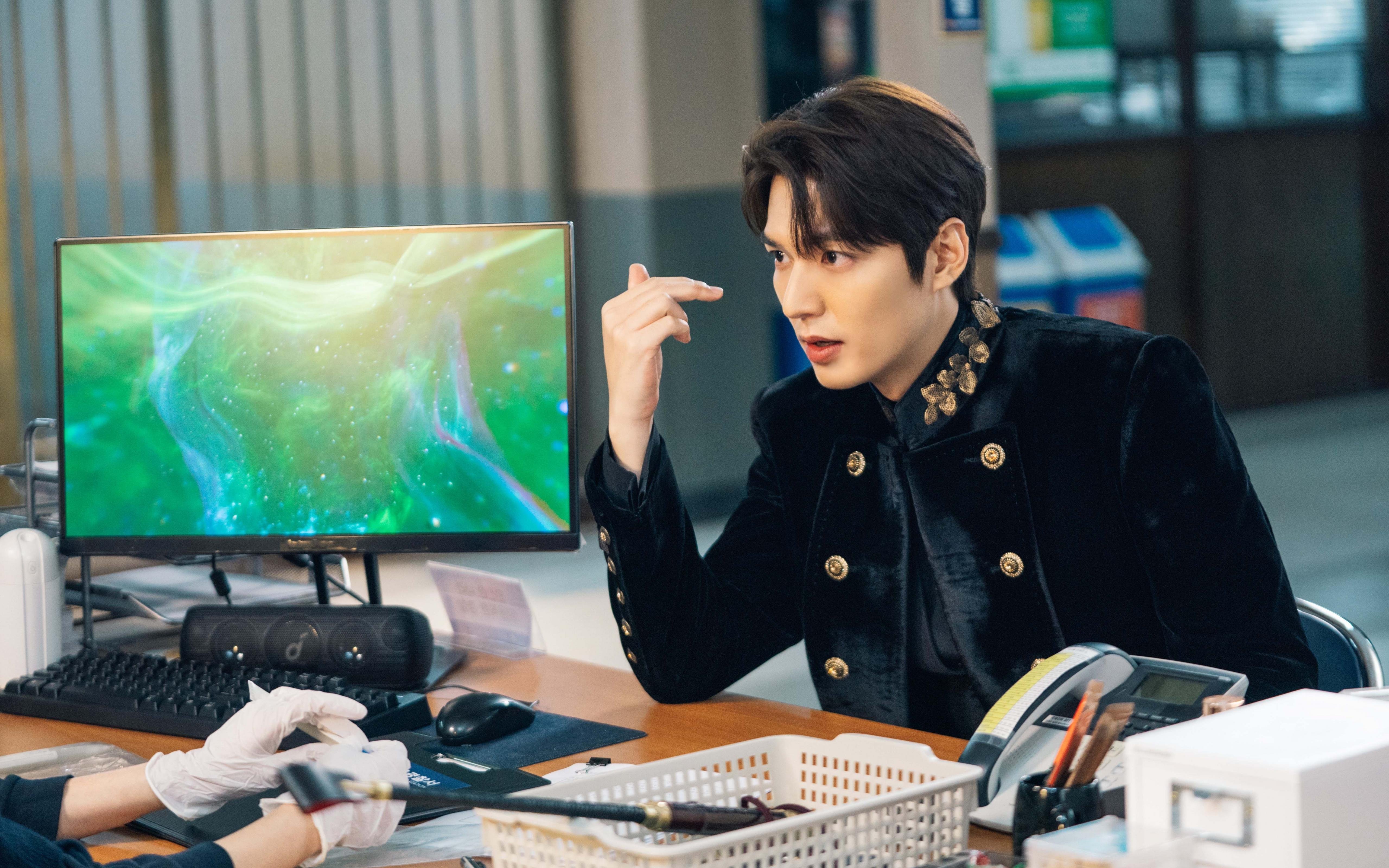 世界青少年雪地徒步挑战赛在东北热情开跑,雪地徒步穿越