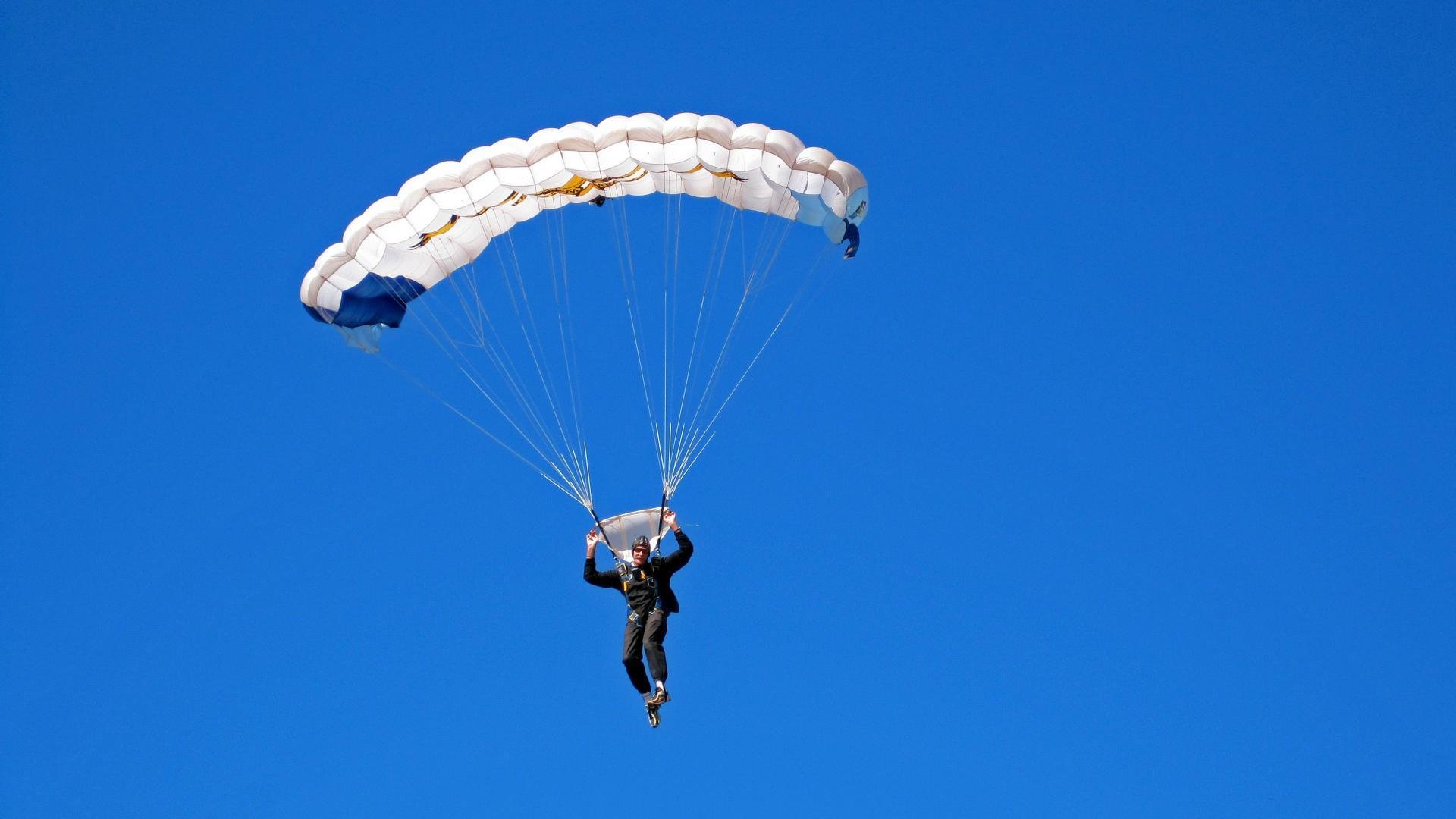 谁将成为下一个橄榄球大国？新兴队伍掀起风潮，橄榄球 冠军